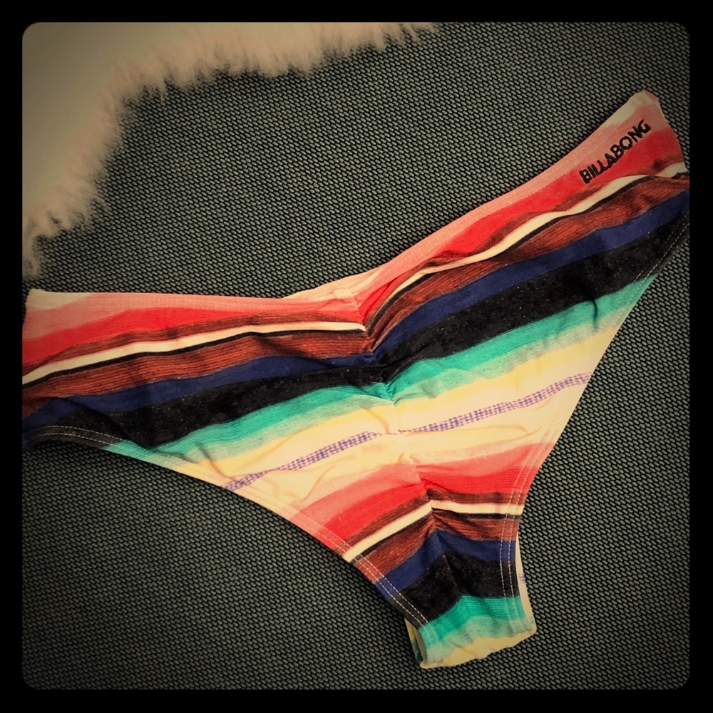 EC Billabong Cheeky Striped Bottoms Sz M